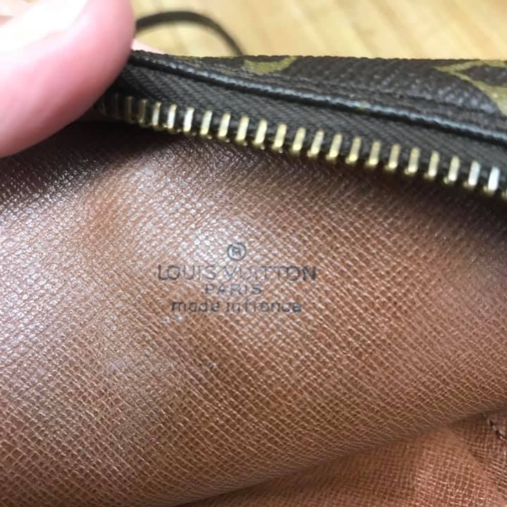 Authentic Louis Vuitton Amazon Monogram Pre-Owned. - image 4